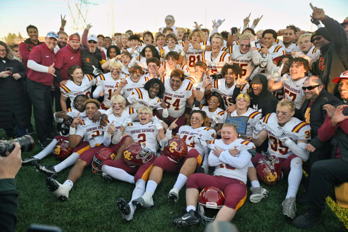 a Central Catholic Tualatin 6A Oregon football final November 22 2023 Leon Neuschwander 99